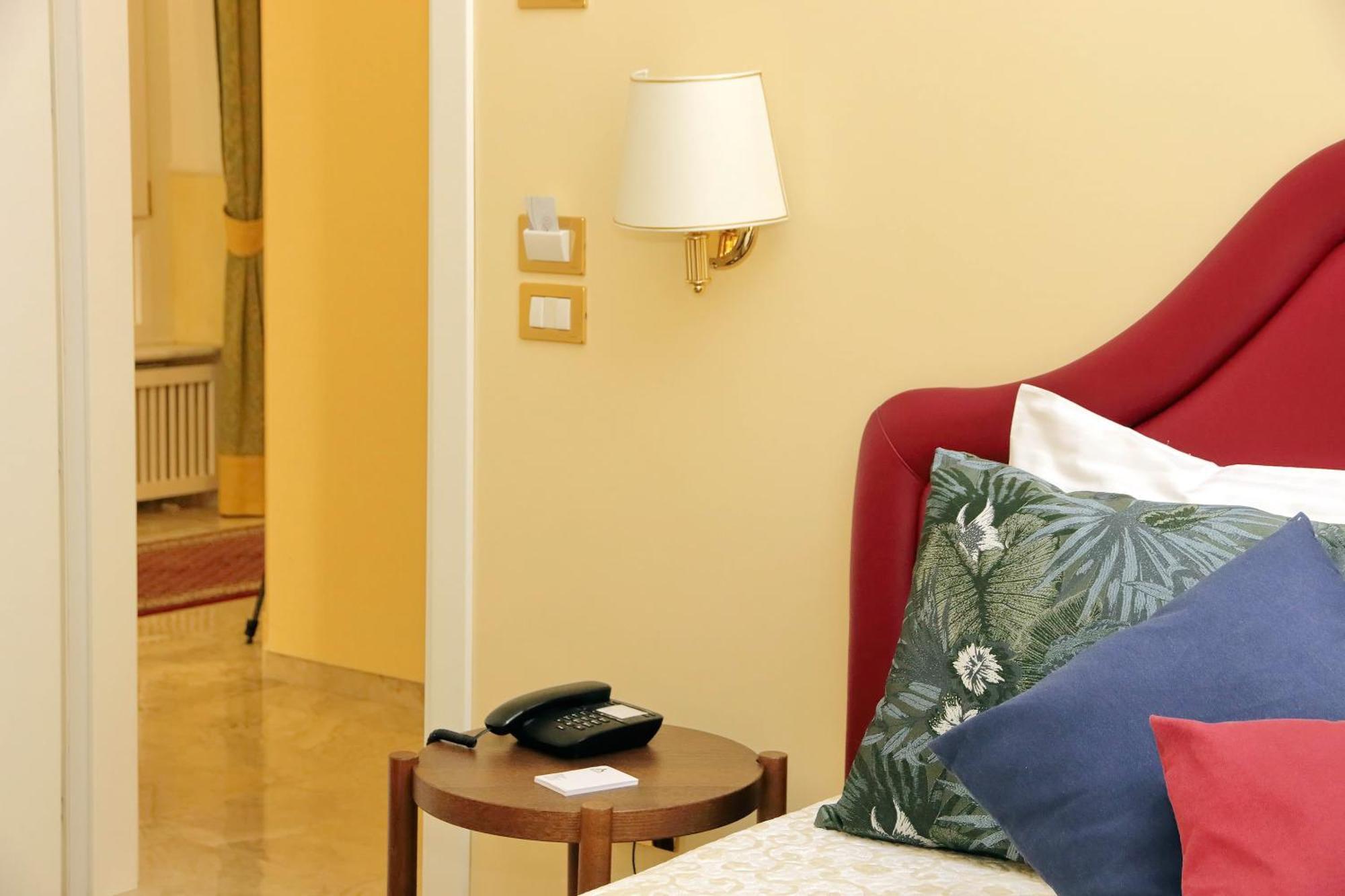 Fancy Guesthouse Vatican Roma Esterno foto